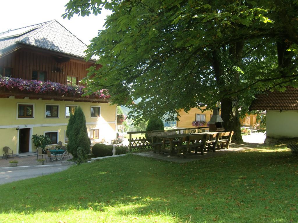 Ferienwohnungen Jodlbauerhof Weyregg Room photo